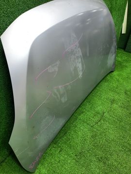 КАПОТ НА TOYOTA ISIS ZNM10G