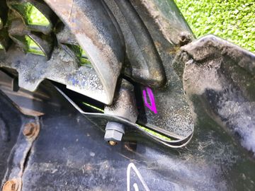 КАПОТ НА TOYOTA CROWN GRS201