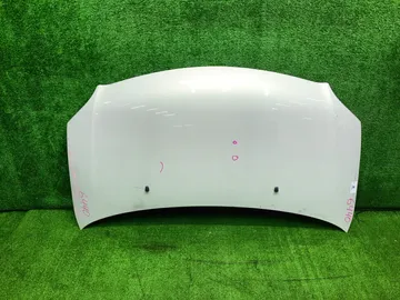 КАПОТ НА TOYOTA IST NCP61
