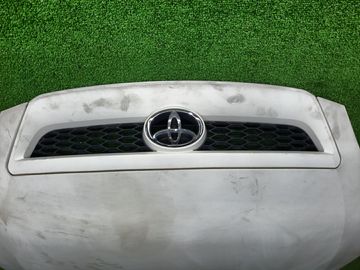 КАПОТ НА TOYOTA IPSUM ACM21W