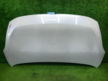 КАПОТ НА TOYOTA ISIS ANM10G