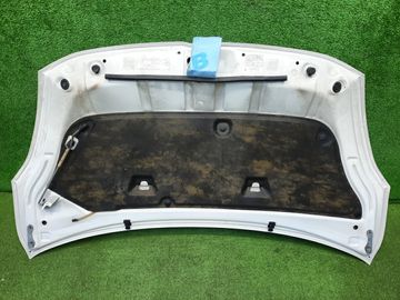 КАПОТ НА TOYOTA ISIS ANM10G