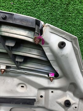 КАПОТ НА TOYOTA IPSUM ACM21W