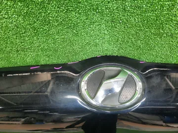 КАПОТ НА TOYOTA VOXY ZRR70G