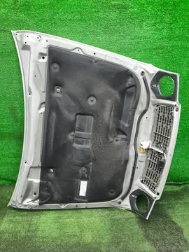 КАПОТ НА TOYOTA PROGRES JCG10