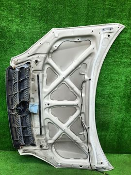 КАПОТ НА TOYOTA IPSUM ACM21