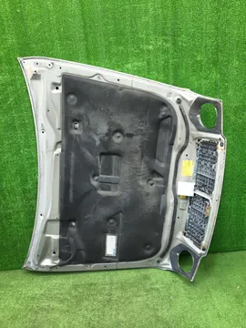 КАПОТ НА TOYOTA PROGRES JCG10