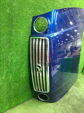 КАПОТ НА TOYOTA PROGRES JCG10
