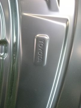 КАПОТ 53301-12B70 009Y0001170 НА TOYOTA COROLLA ZWE211