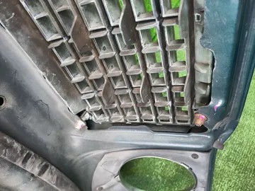 КАПОТ НА TOYOTA PROGRES JCG10