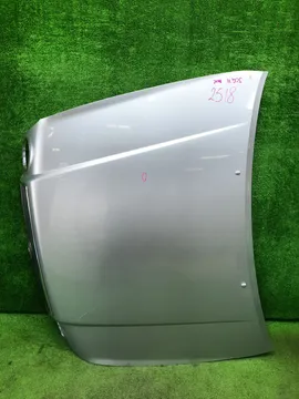 КАПОТ НА TOYOTA PROGRES JCG10