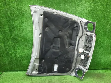 КАПОТ НА TOYOTA PROGRES JCG10