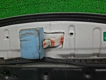 КАПОТ НА NISSAN SERENA C26