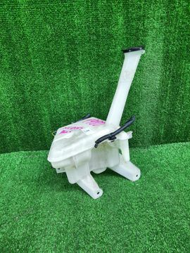 БАЧОК ОМЫВАТЕЛЯ НА TOYOTA PROBOX NCP165V