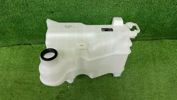 БАЧОК ОМЫВАТЕЛЯ НА TOYOTA HILUX GUN125