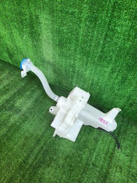 БАЧОК ОМЫВАТЕЛЯ НА TOYOTA HARRIER ZSU60W