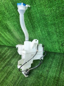 БАЧОК ОМЫВАТЕЛЯ НА TOYOTA HARRIER ZSU60W