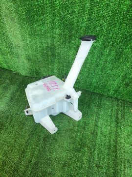 БАЧОК ОМЫВАТЕЛЯ НА TOYOTA VITZ KSP130