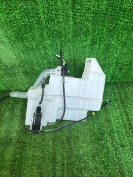 БАЧОК ОМЫВАТЕЛЯ НА TOYOTA PRIUS ZVW50