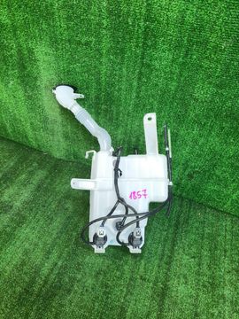 БАЧОК ОМЫВАТЕЛЯ НА LEXUS CT200H ZWA10