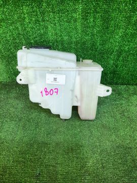 БАЧОК ОМЫВАТЕЛЯ НА TOYOTA CARINA ST215