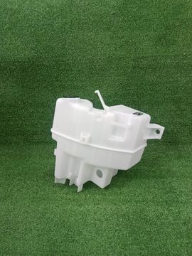БАЧОК ОМЫВАТЕЛЯ НА LEXUS ES300H AXZH10