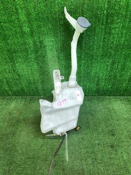 БАЧОК ОМЫВАТЕЛЯ НА NISSAN LEAF ZE1