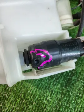 БАЧОК ОМЫВАТЕЛЯ НА SUBARU FORESTER SJG