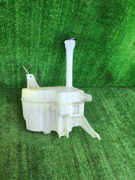 БАЧОК ОМЫВАТЕЛЯ НА TOYOTA CAMRY AVV50