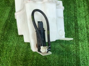 БАЧОК ОМЫВАТЕЛЯ НА NISSAN X-TRAIL SNT33