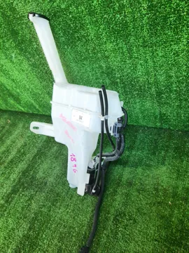 БАЧОК ОМЫВАТЕЛЯ НА TOYOTA YARIS CROSS MXPJ10