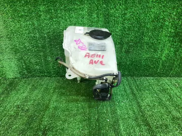 БАЧОК ОМЫВАТЕЛЯ НА TOYOTA SPRINTER CARIB AE111G