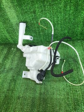 БАЧОК ОМЫВАТЕЛЯ НА TOYOTA ROOMY M900A