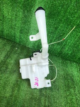 БАЧОК ОМЫВАТЕЛЯ НА TOYOTA ROOMY M900A