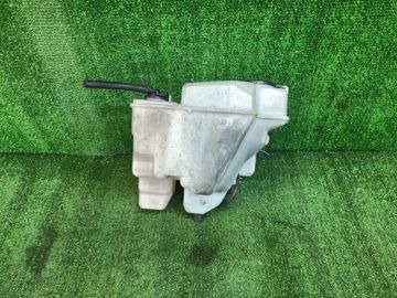 БАЧОК ОМЫВАТЕЛЯ НА TOYOTA CALDINA ST210