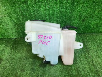 БАЧОК ОМЫВАТЕЛЯ НА TOYOTA CALDINA ST210