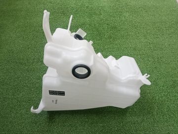 БАЧОК ОМЫВАТЕЛЯ НА TOYOTA CROWN AWS210