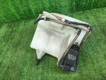 БАЧОК ОМЫВАТЕЛЯ НА TOYOTA COROLLA SPACIO AE111N