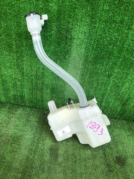 БАЧОК ОМЫВАТЕЛЯ НА TOYOTA NOAH ZRR80G