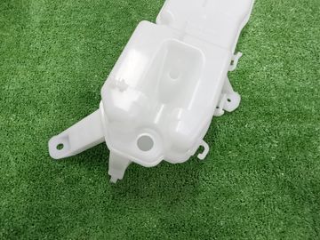 БАЧОК ОМЫВАТЕЛЯ НА HONDA STEPWGN RP6