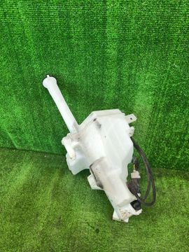 БАЧОК ОМЫВАТЕЛЯ НА TOYOTA AQUA NHP10