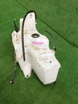 БАЧОК ОМЫВАТЕЛЯ НА TOYOTA COROLLA NRE210H