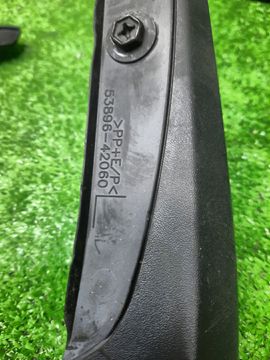 БРЫЗГОВИК НА TOYOTA RAV4 AXAH52