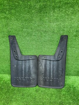 БРЫЗГОВИК НА TOYOTA HILUX GUN125