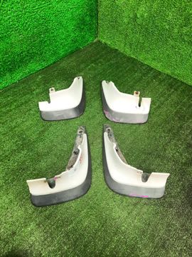 БРЫЗГОВИК НА NISSAN LAUREL HC35