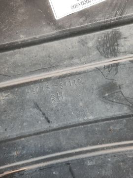 БРЫЗГОВИК НА TOYOTA TOYOACE XZU341