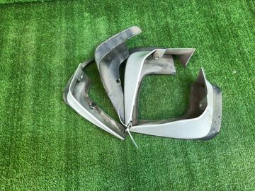 БРЫЗГОВИК НА TOYOTA CORONA PREMIO ST210