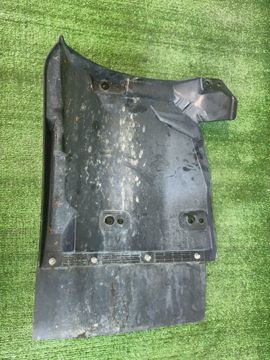 БРЫЗГОВИК НА ISUZU ELF NHR85