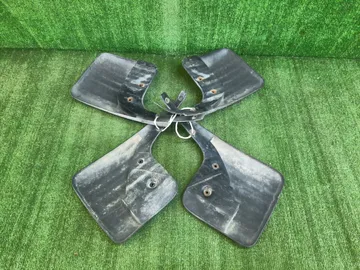 БРЫЗГОВИК НА ISUZU WIZARD UES73FW