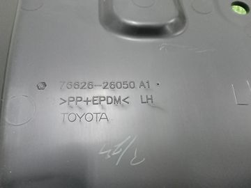 БРЫЗГОВИК НА TOYOTA HIACE TRH223